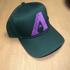 OTTO Green Cap with Purple Logo